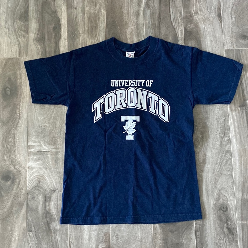 Women’s UofT varsity t shirt